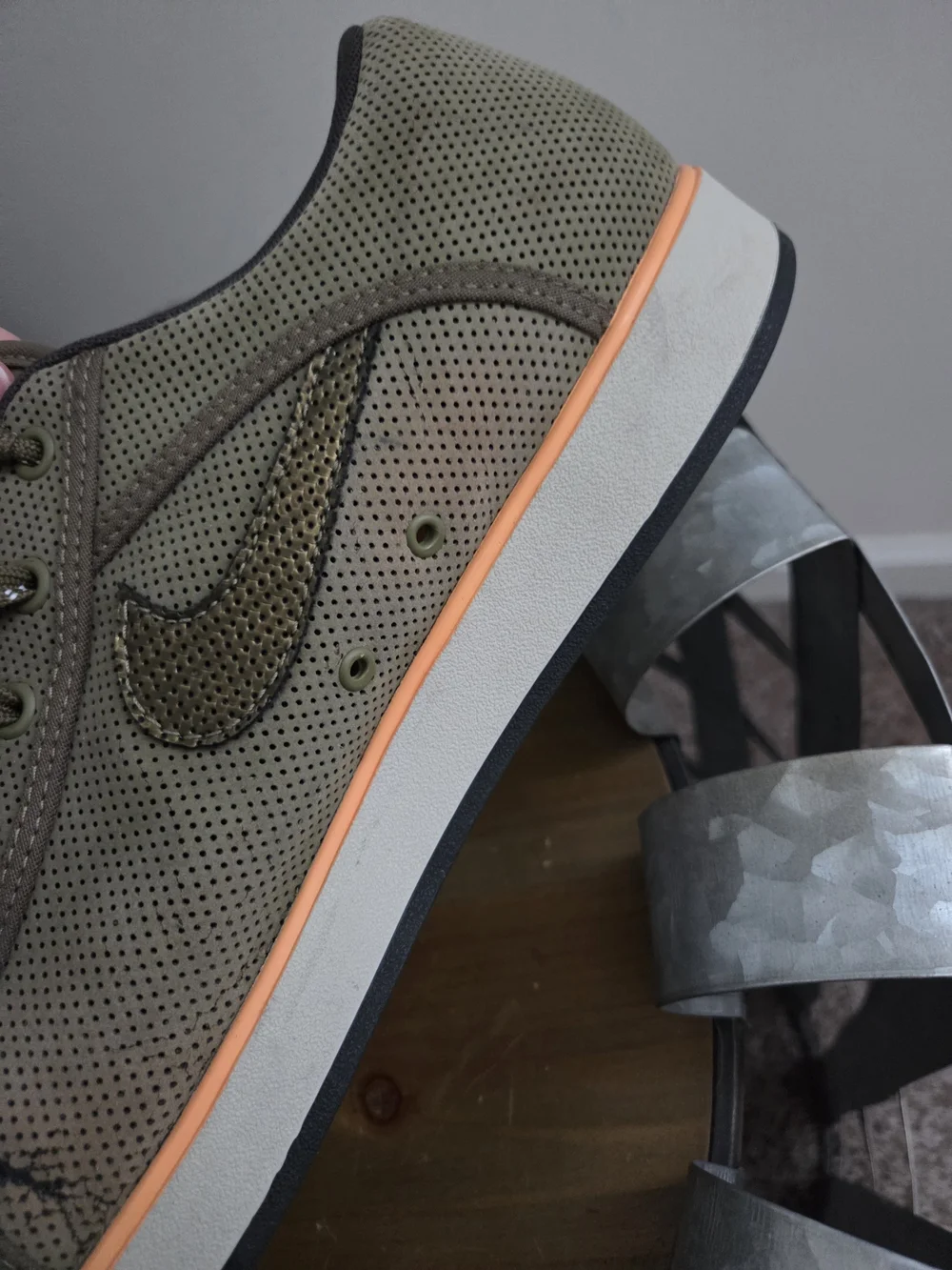 Jordan low top